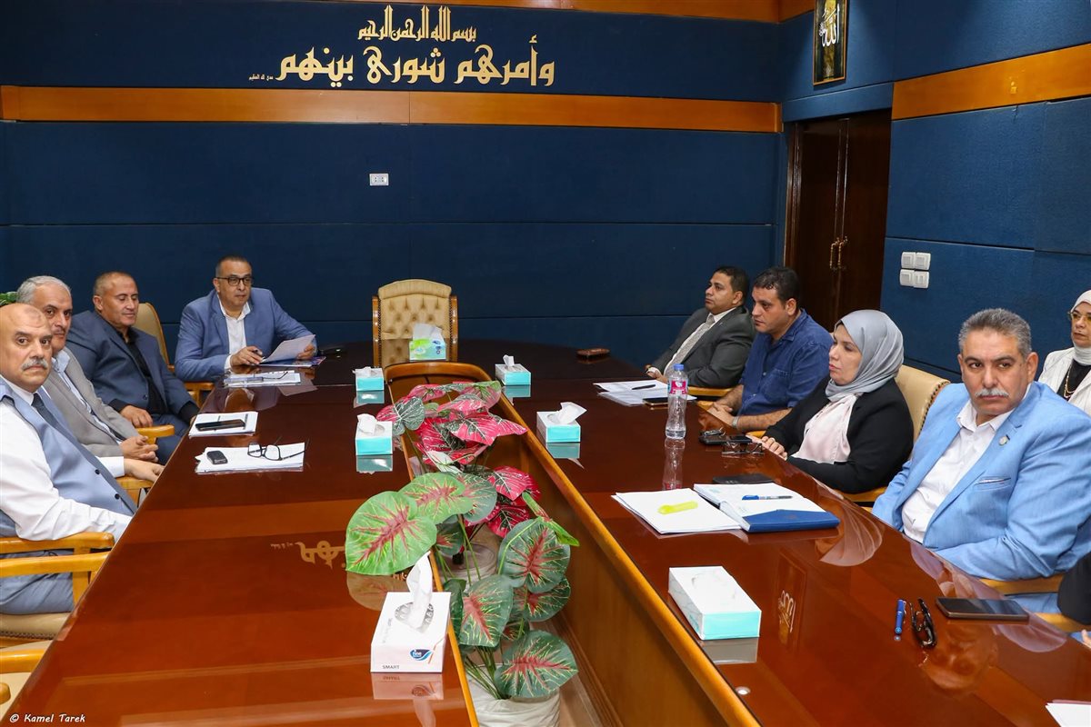 لجنة السلامة بالموانئ المصرية تتابع منظومة العمل وتنفذ مناورة حريق بميناء دمياط