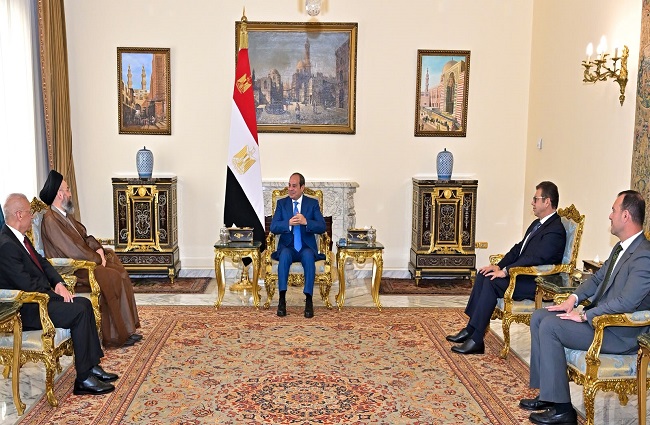 لقاء السيسي وعمار الحكيم بحضور رئيس المخابرات العامة
