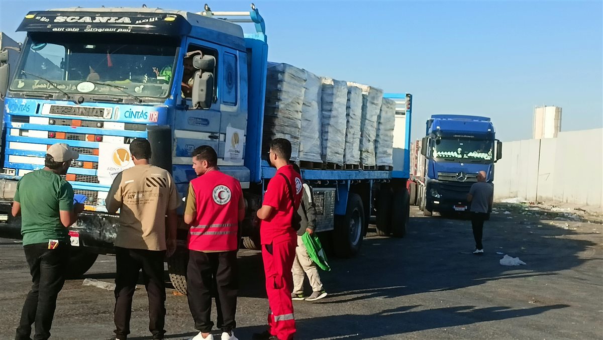 &nbsp;بحمولة 2,794 طنًا، قافلة «زاد العزة.. من مصر إلى غزة» 284، فيتو