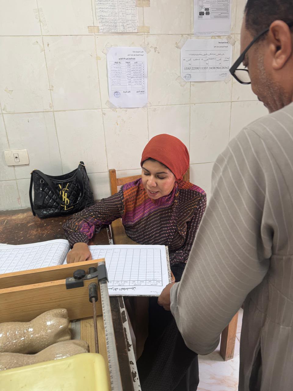 جولة تفقدية بعدد من الوحدات الصحية التابعة لإدارة دشنا الصحية، فيتو