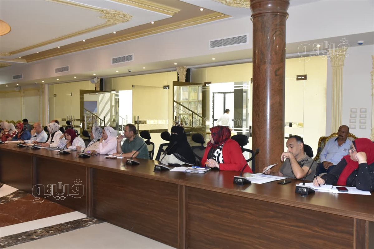 اجتماع محافظ بورسعيد مع الأجهزة التنفيذية&nbsp;