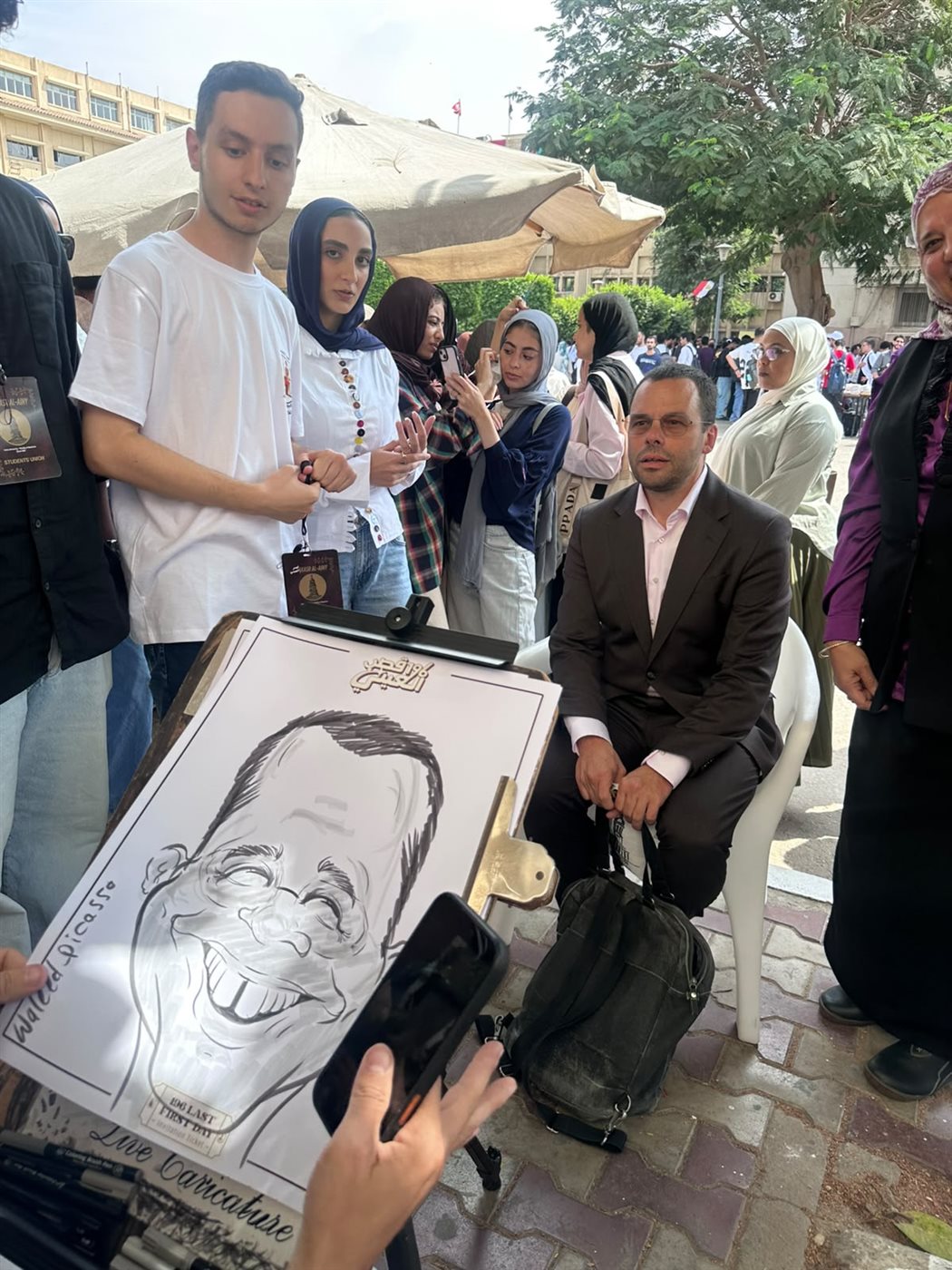 عميد قصر العيني يشارك في احتفالية موسيقية ويوم ترفيهي احتفاءً بالطلاب الجدد (صور)