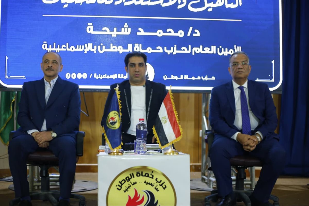 الدكتور مسلم خلال الندوة