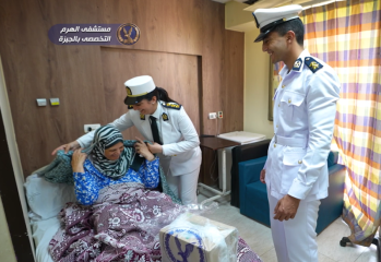 في اليوم العالمي لكبار السن، الداخلية تنظم زيارات واحتفالات للمسنين وتقدم هدايا وأجهزة طبية