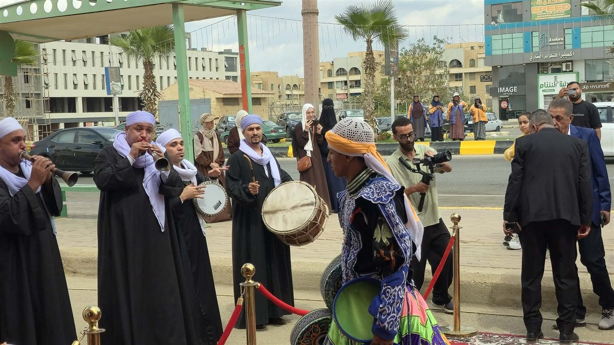 بالطبل والمزمار، افتتاح معرض زايد للكتاب بدورته الـ 12 (صور)