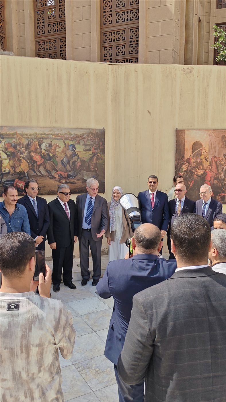 أسر فيها ملك فرنسا، محافظ الدقهلية والسفير الأمريكي يتفقدان دار ابن لقمان بالمنصورة