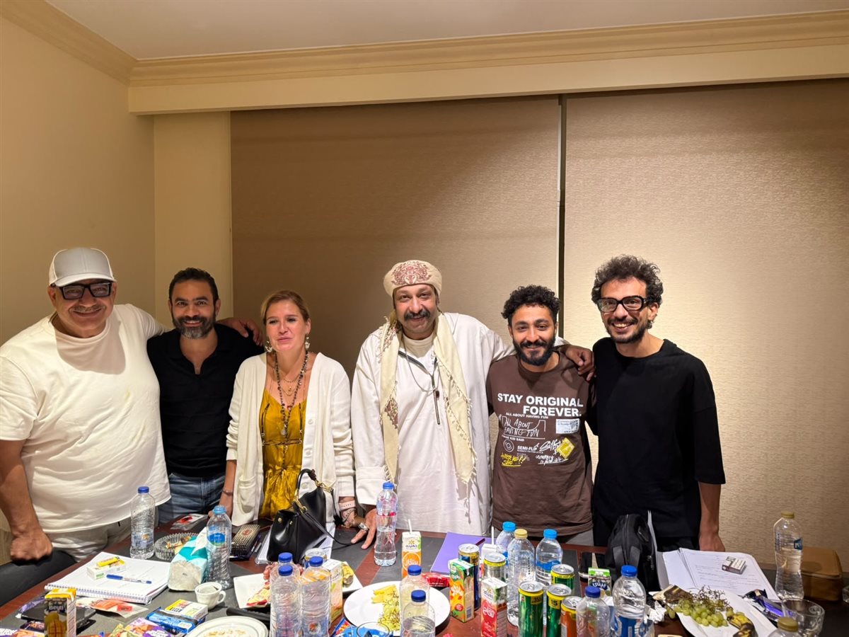 انضمام انتصار وهنا شيحة، استئناف تصوير فيلم «ورا الكنبة» في هذا الموعد