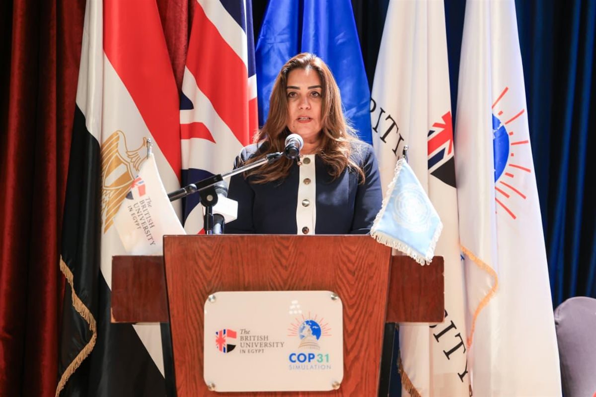 150 شابا من 43 دولة يحاكون مفاوضات مؤتمر المناخ COP31 في مصر