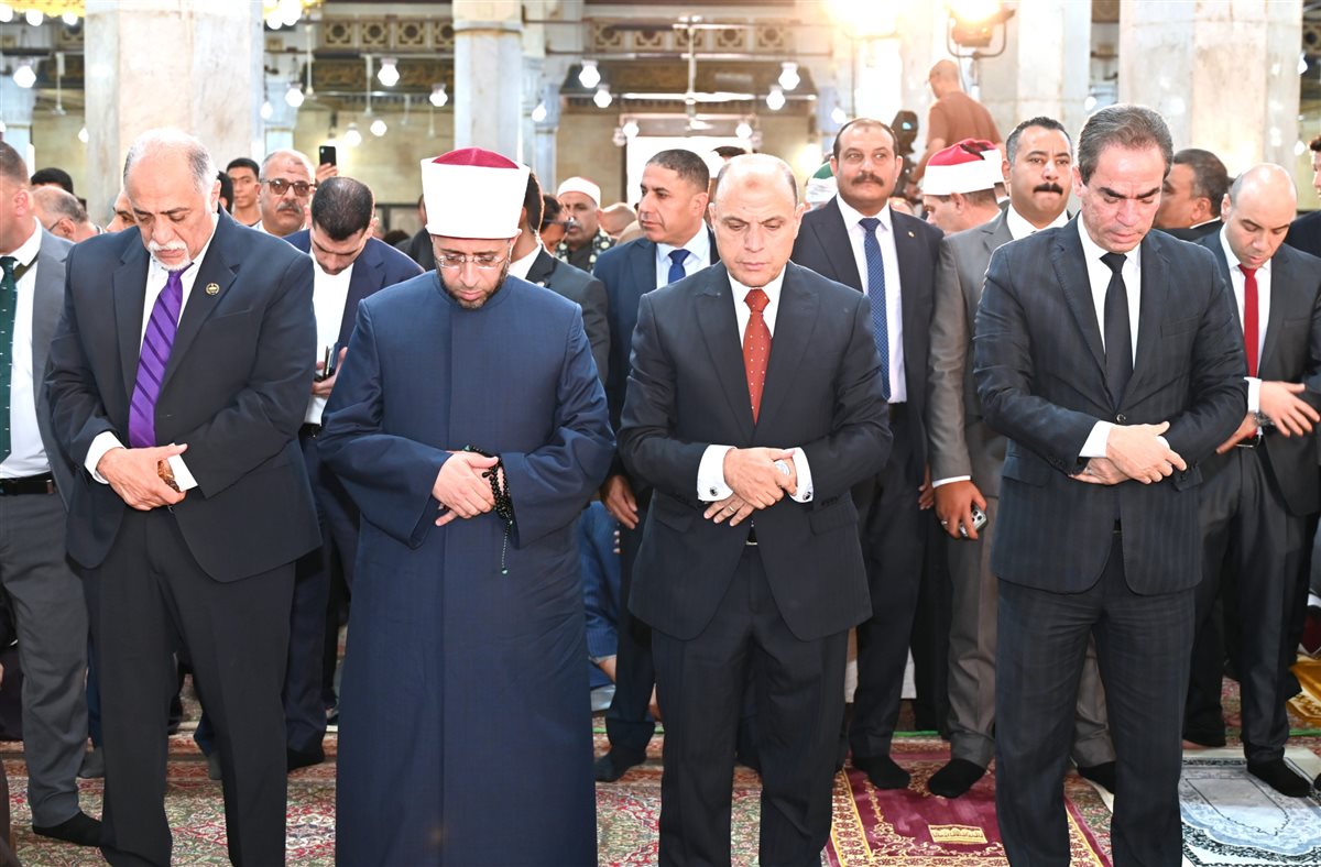 وزير الأوقاف ومحافظ الغربية ورئيس الوطنية للإعلام يؤدون صلاة الجمعة بمسجد السيد البدوي