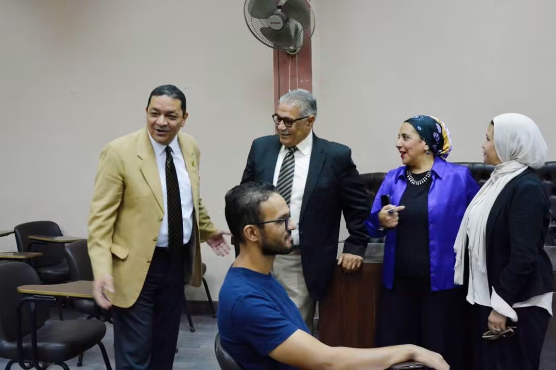 بيطري القاهرة تختتم برنامجا تدريبيا متخصصا في سلوك وتدريب الكلاب (صور)