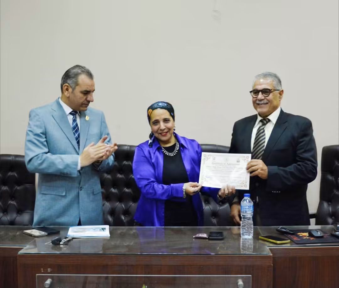 بيطري القاهرة تختتم برنامجا تدريبيا متخصصا في سلوك وتدريب الكلاب (صور)