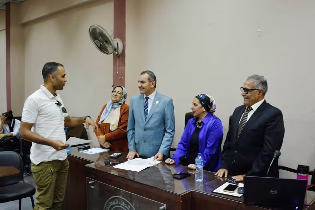 بيطري القاهرة تختتم برنامجا تدريبيا متخصصا في سلوك وتدريب الكلاب (صور)