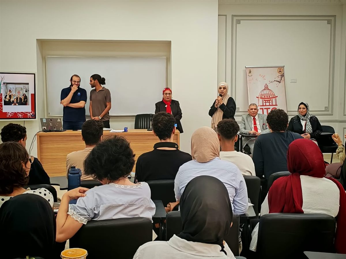 رئيس جامعة القاهرة: البرامج الدولية أحد المسارات المهمة لتطوير العملية التعليمية