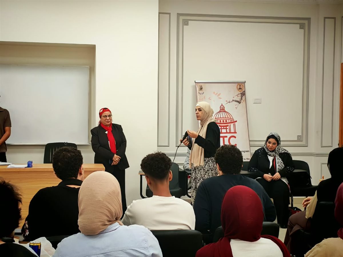 رئيس جامعة القاهرة: البرامج الدولية أحد المسارات المهمة لتطوير العملية التعليمية