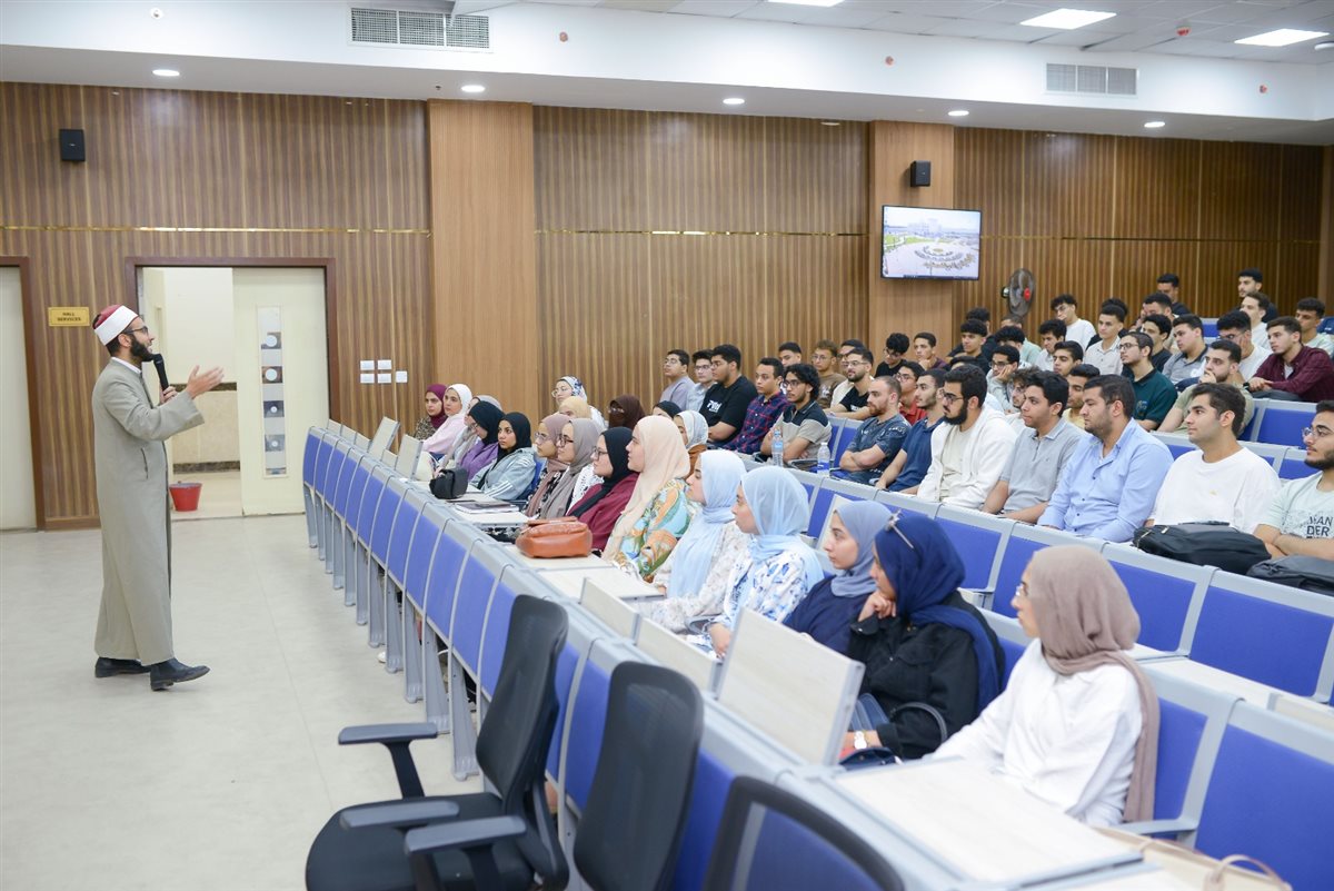 جامعة المنصورة الأهلية تنظم محاضرة لتعزيز الثقة بالنفس لدى الطلاب عن نصر أكتوبر