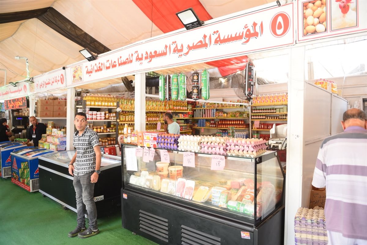60 ألف طن قمح و66 ألف رغيف يوميًا، تفاصيل الحالة التموينية بالدقهلية (صور)