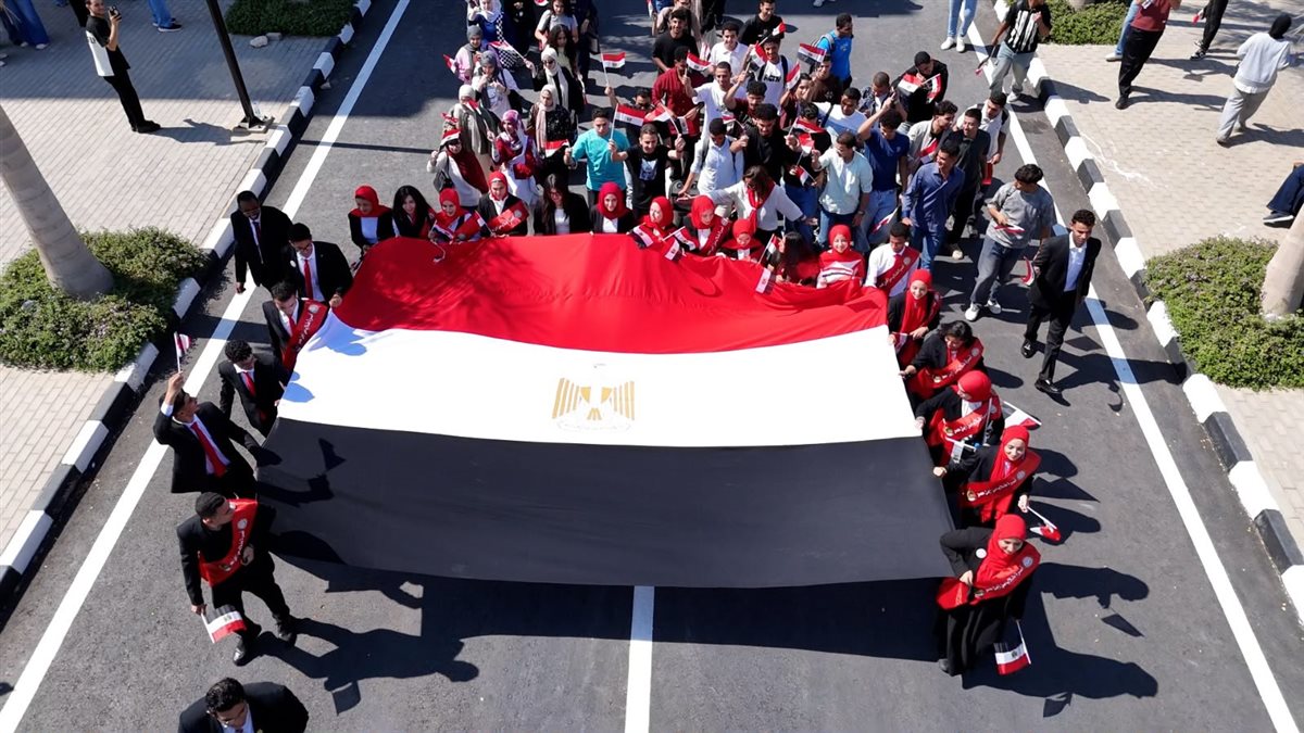 جامعة القاهرة الأهلية تحتفي بذكرى نصر أكتوبر بندوة تثقيفية حول بطولات الجيش المصري