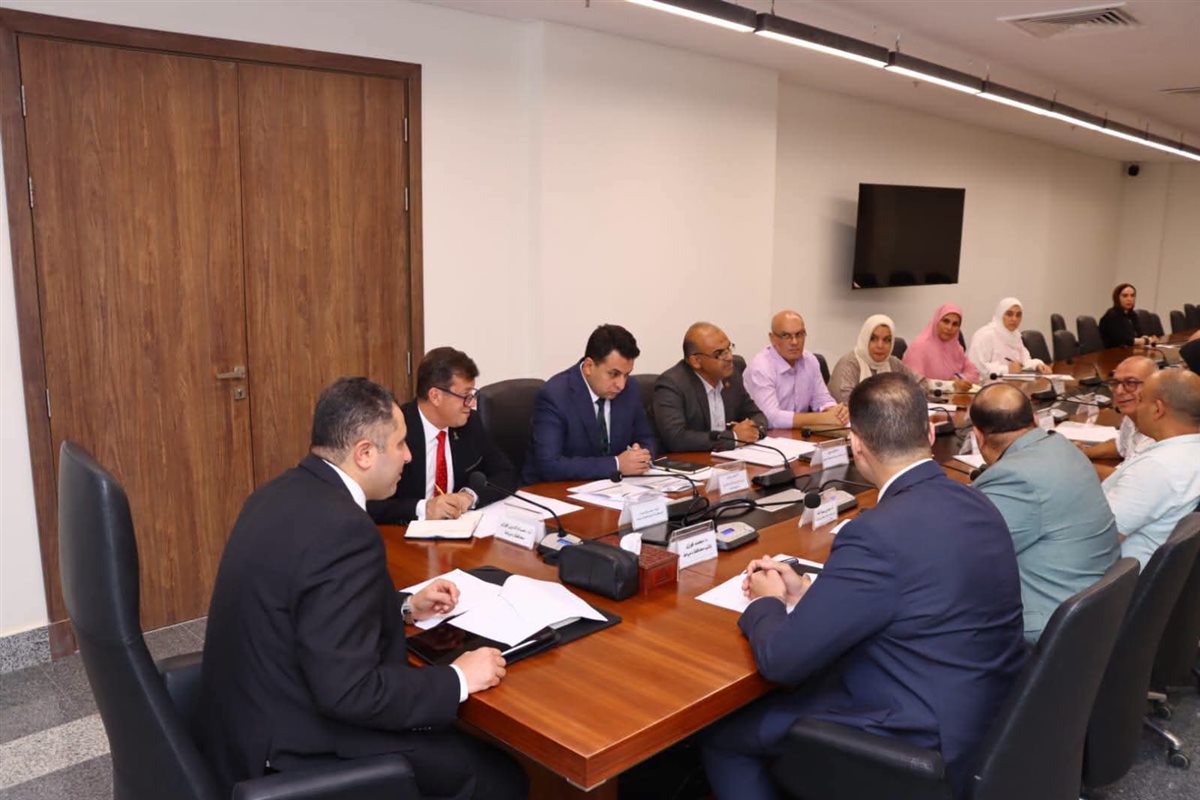 محافظ دمياط يتابع ترتيبات التشغيل الفعلي لمركز معلومات شبكات المرافق