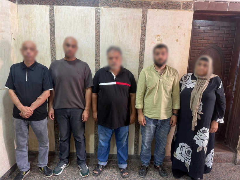 سقوط سيدة من شرفة مسكنها ببورسعيد.. وتحرك أمني ينتهي بضبط المتهمين بابتزازها