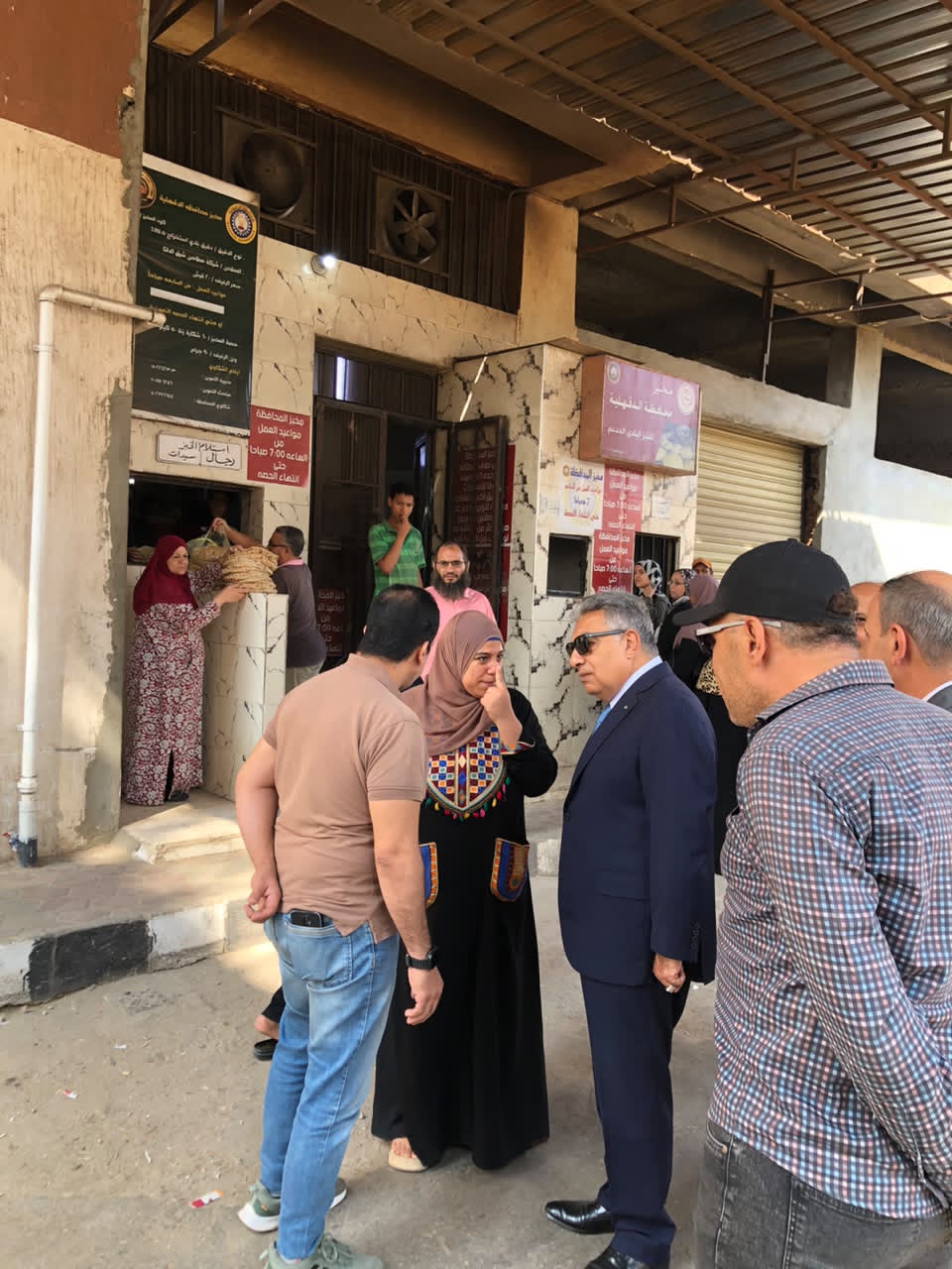 محافظ الدقهلية يوجه بتشديد الرقابة على المخابز ومنظومة الدعم