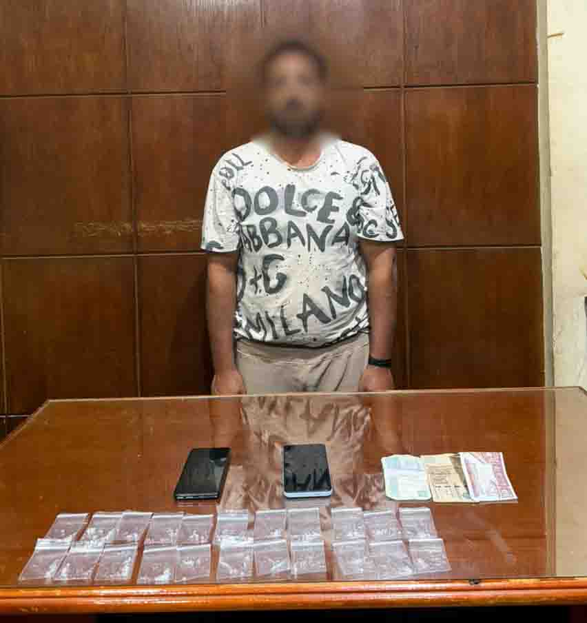 من صفحة على السوشيال إلى قبضة الأمن.. ضبط متهم يروّج الآيس للبيع في القاهرة