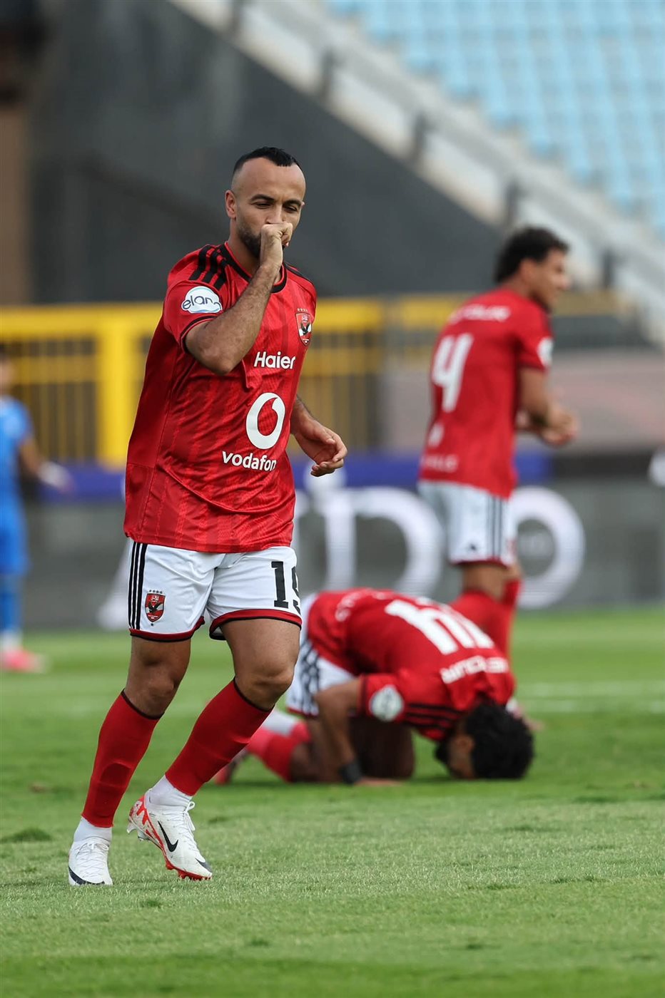 الأهلي وبترول أسيوط