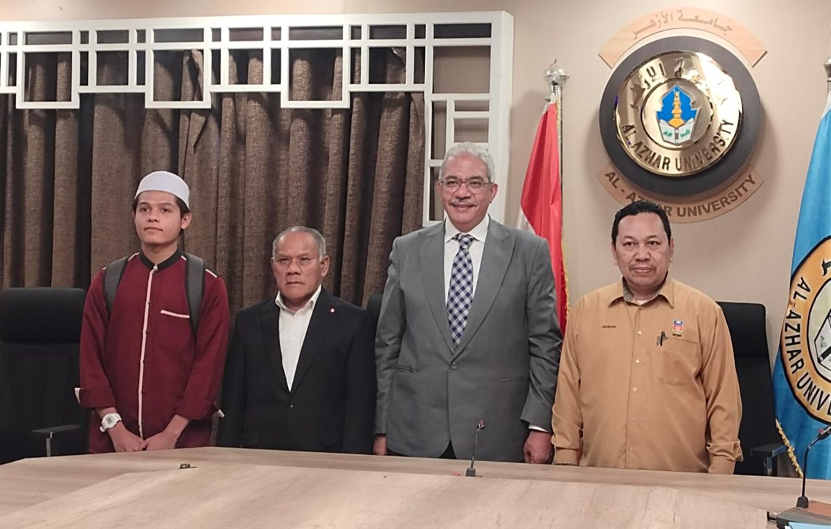 رئيس جامعة الأزهر لطلاب ماليزيا الجدد: اجتهدوا وكونوا خير سفراء لجامعاتكم وأوطانكم