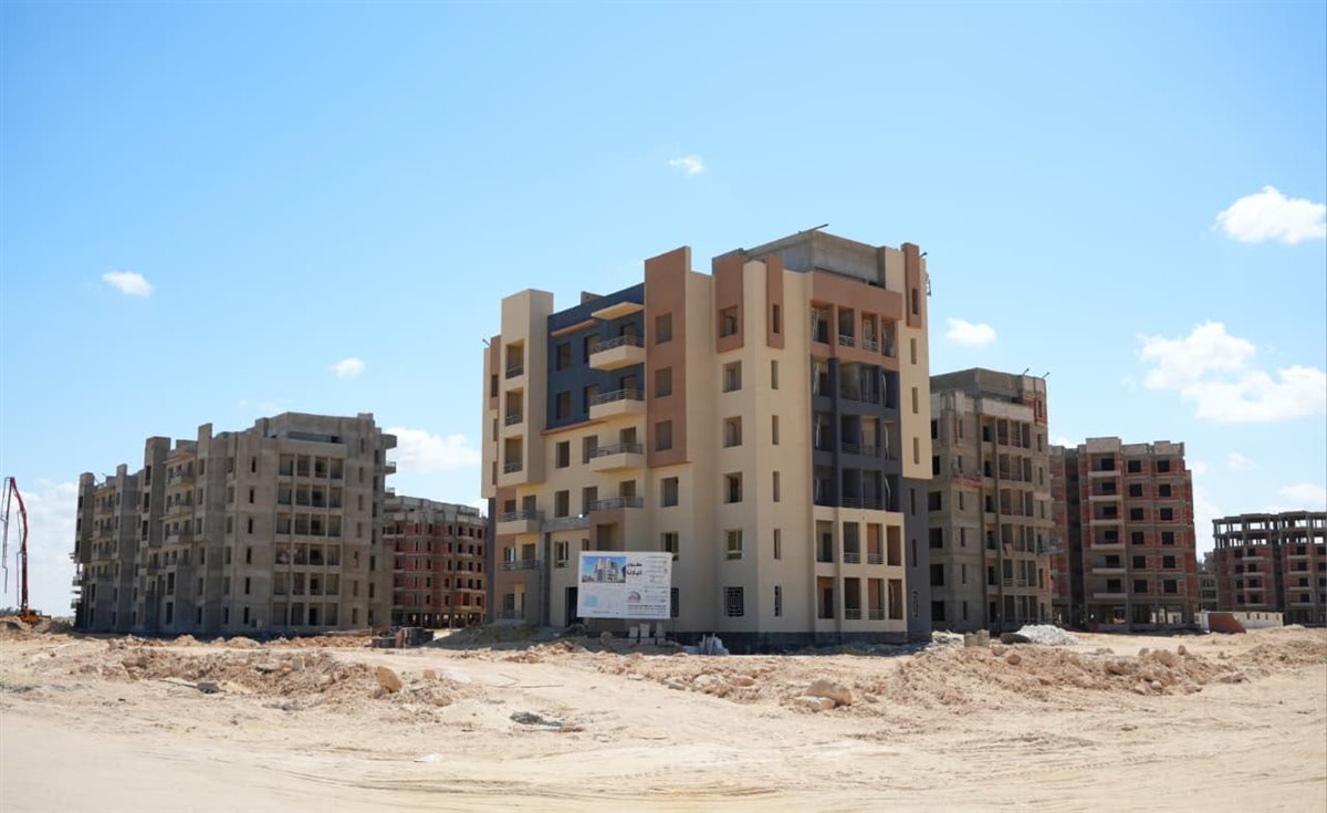 وزيرة الإسكان تتابع مستجدات العمل في مشروعات العلمين الجديدة