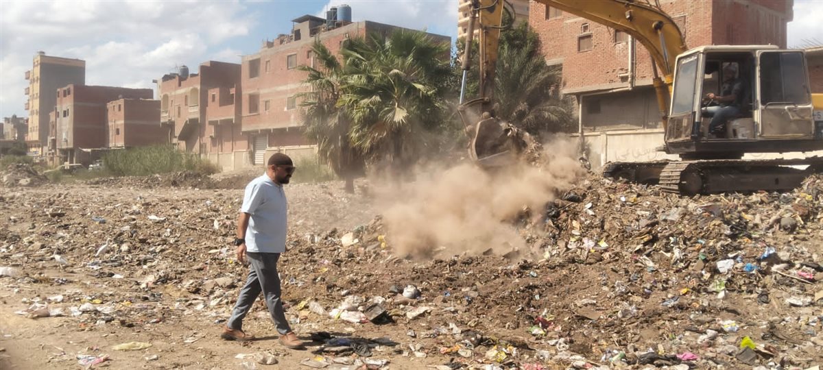 رفع 300 طن مخلفات هدم في بلقاس بالدقهلية (صور)