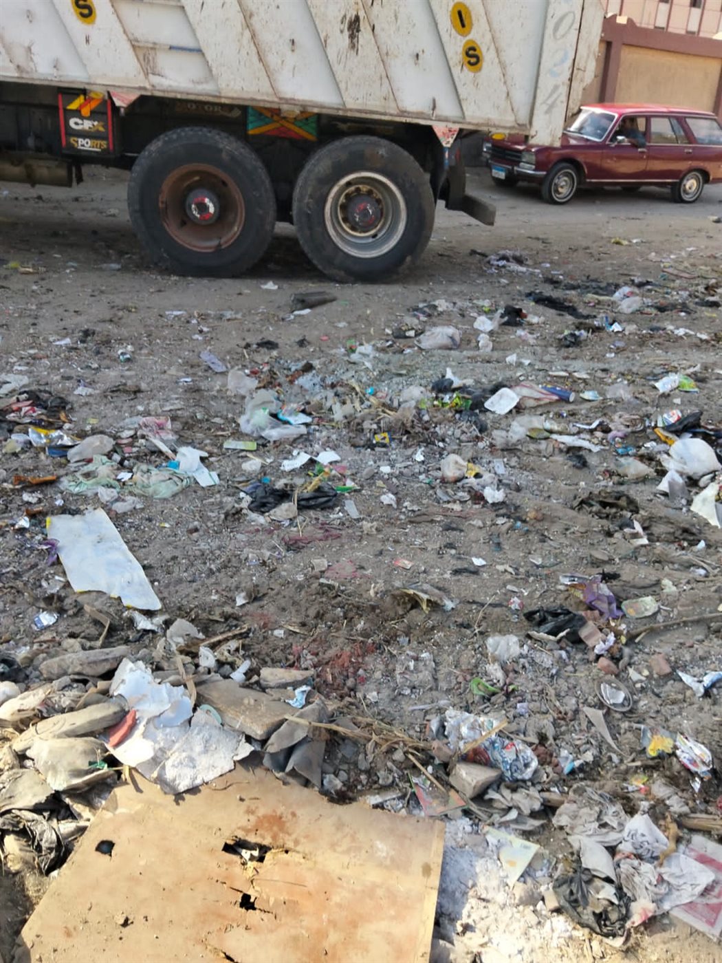 رفع 300 طن مخلفات هدم في بلقاس بالدقهلية (صور)