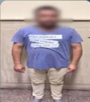 القبض على شخص اتهمته سيدة  بعمل أفعال خادشة للحياء أثناء استقلالهما ميني باص