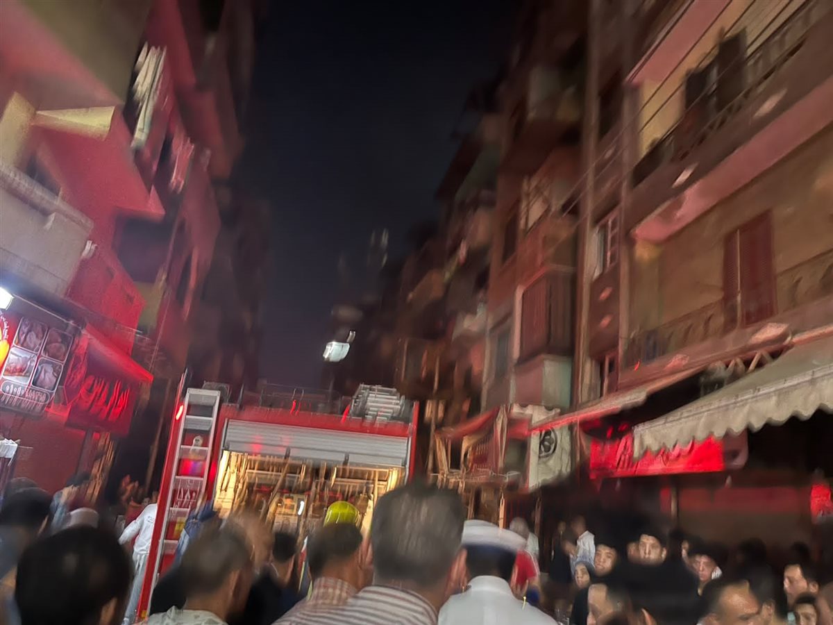 محافظ الدقهلية يتابع حريق كفر البدماص ويوجه باستمرار التواجد الميداني حتى انتهاء التبريد