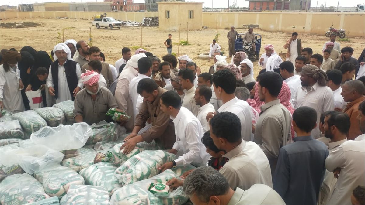 الزراعة تطلق قافلة غذائية مجانية لدعم أهالي السلوم والنجيلة وسيدي براني (صور)