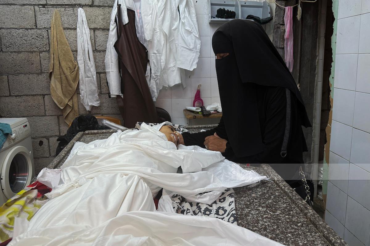 ظروف قاسية تعيشها الأمهات الفلسطينييات المعيلات في غزة