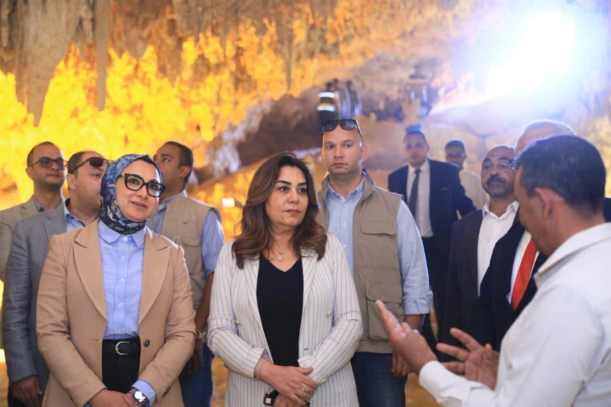 وزيرة التنمية المحلية تتفقد كهف الجارة بالوادي الجديد تمهيدا لإعلانه محمية طبيعية