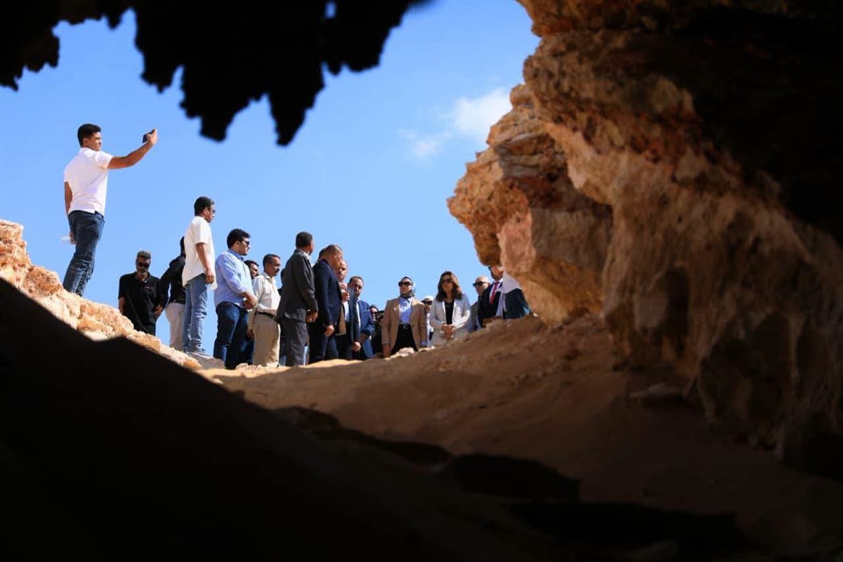 وزيرة التنمية المحلية تتفقد كهف الجارة بالوادي الجديد تمهيدا لإعلانه محمية طبيعية
