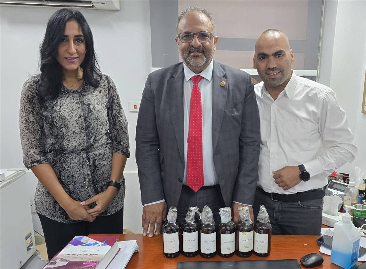 جمارك البريد تضبط طردًا أمريكيًا يشتبه في احتوائه على زيت القنب بقيمة 12 مليون جنيه