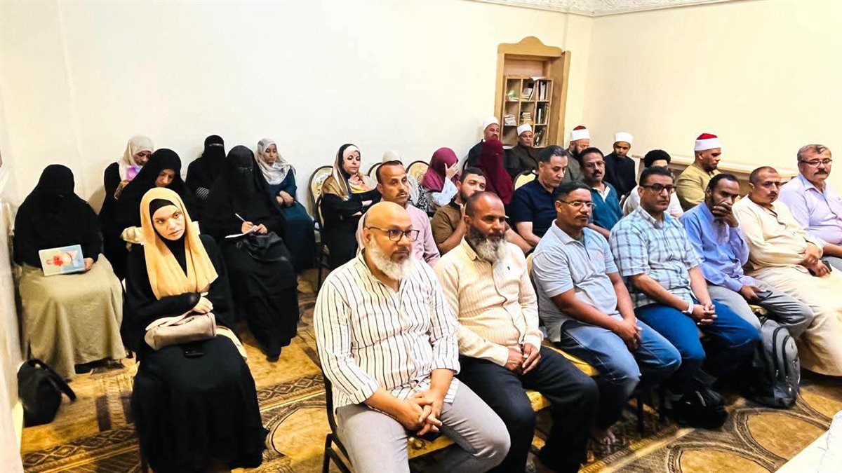 وكيل أوقاف البحر الأحمر يشهد انطلاق الدراسة بالمركز الثقافي بمسجد الميناء الكبير بالغردقة
