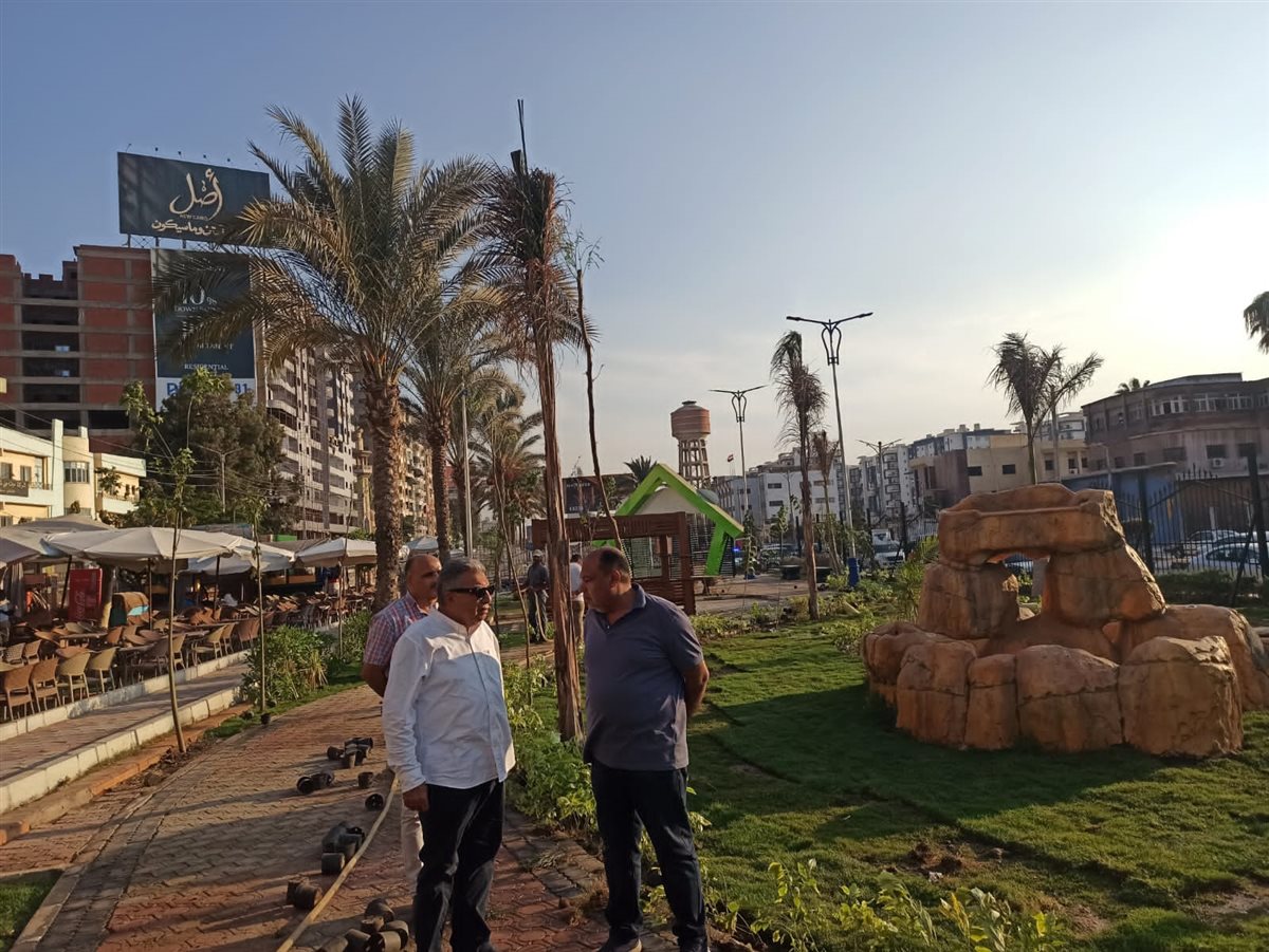 محافظ الدقهلية يتفقد حديقة جزيرة الورد بشارع الجيش في حي شرق المنصورة، فيتو