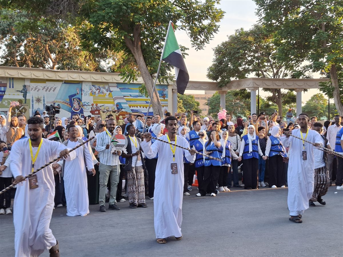 جانب من فاعليات ديفلية مهرجان الإسماعيلية للفنون الشعبية