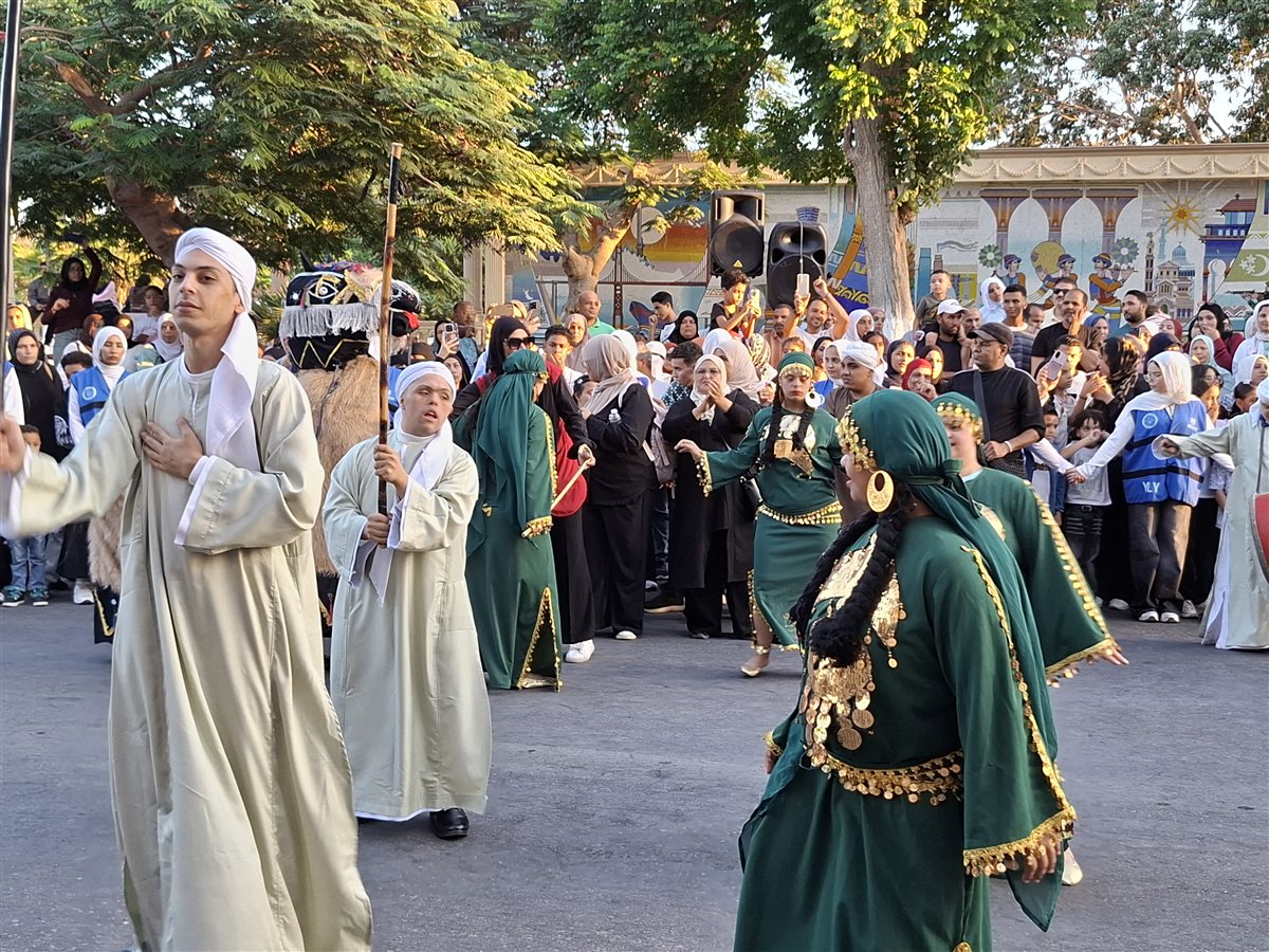 جانب من فاعليات ديفلية مهرجان الإسماعيلية للفنون الشعبية