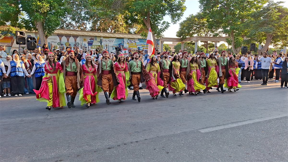 جانب من فاعليات ديفلية مهرجان الإسماعيلية للفنون الشعبية