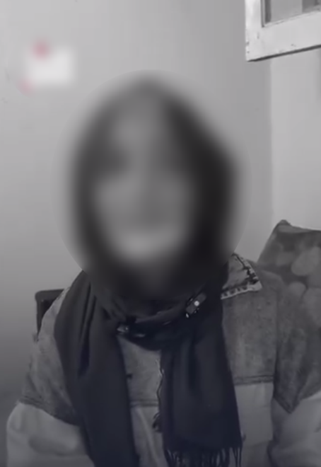 السائق اعتدى على الفتاة بالضرب وأصابها واستولى على هاتفها المحمول