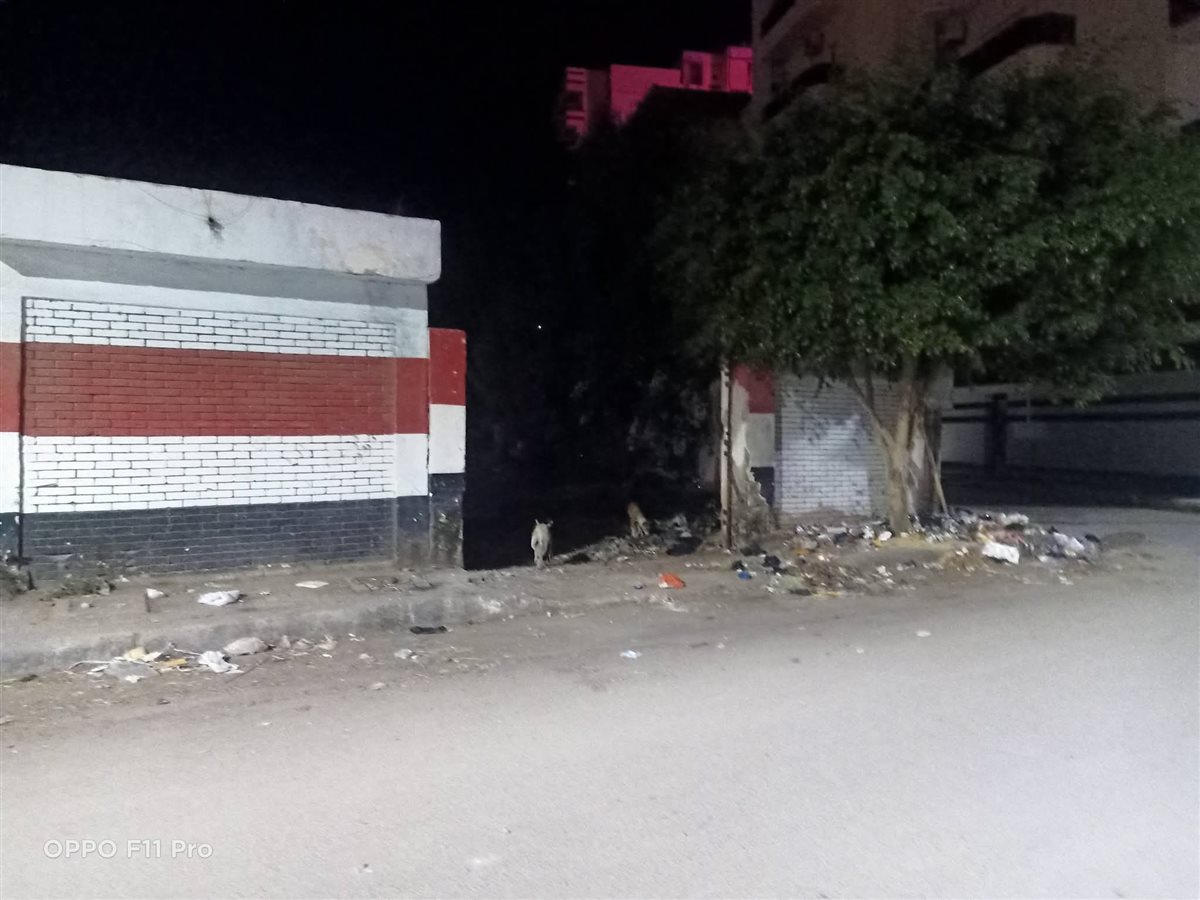<strong>إحدى بوابات مدرسة رشيد الثانوية بنات بعد اختفائها</strong>
