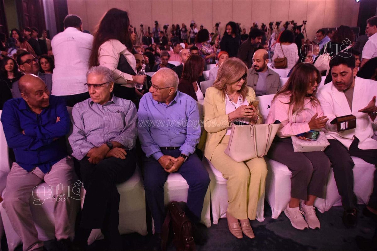 تكريم رائد التوزيع السينمائي أنطوان زند في الدورة الـ47 بمهرجان القاهرة