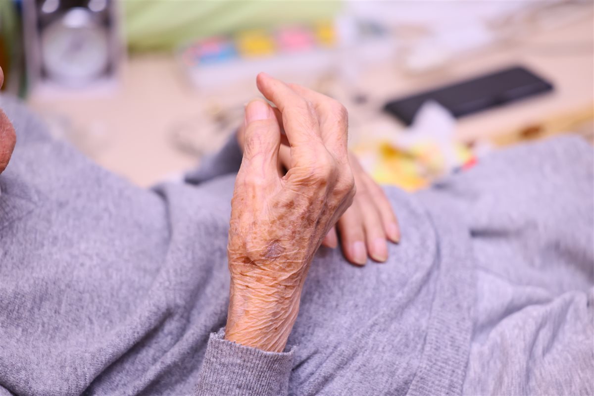 وزيرة التضامن تتفقد عددا من دور رعاية كبار السن بالجيزة