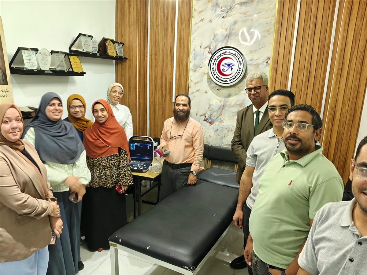 نقابة أطباء قنا تطلق دورة متخصصة في سونار العناية المركزة (صور)