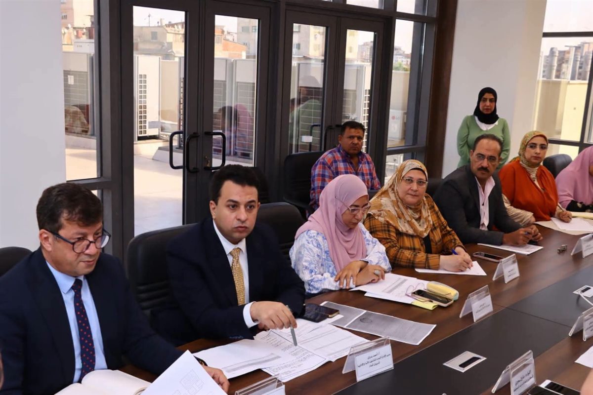 محافظ دمياط يترأس اجتماع اللجنة المركزية لحصر ومراجعة الأصول المملوكة للمحافظة
