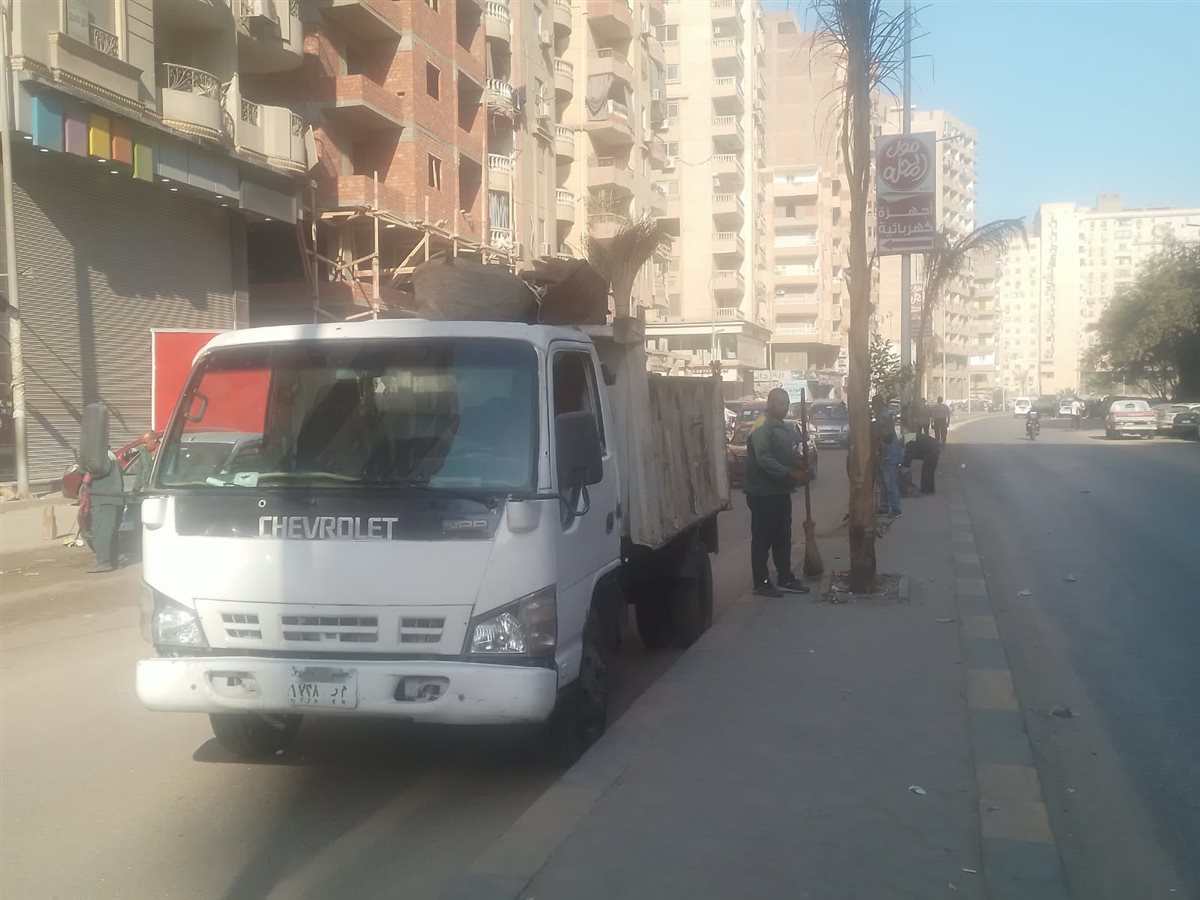 لتحسين المظهر الحضاري، رفع 1500 طن رتش أسفل دائري الهرم