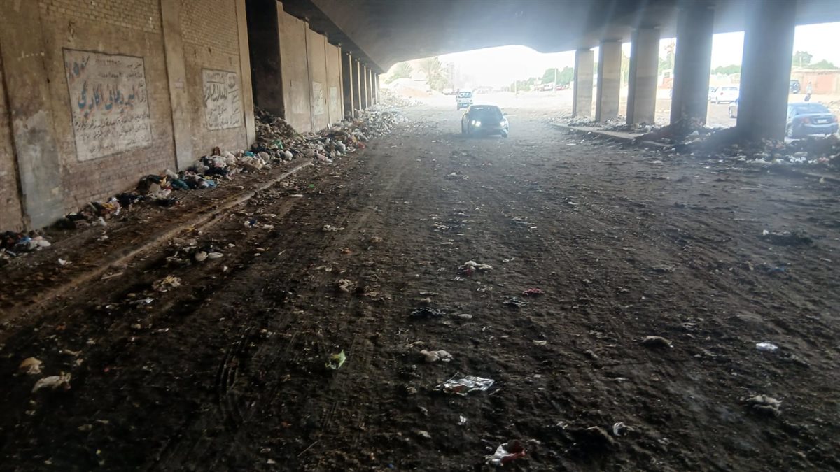 لتحسين المظهر الحضاري، رفع 1500 طن رتش أسفل دائري الهرم